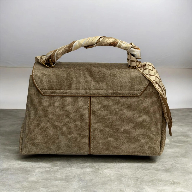 Sac à main avec foulard